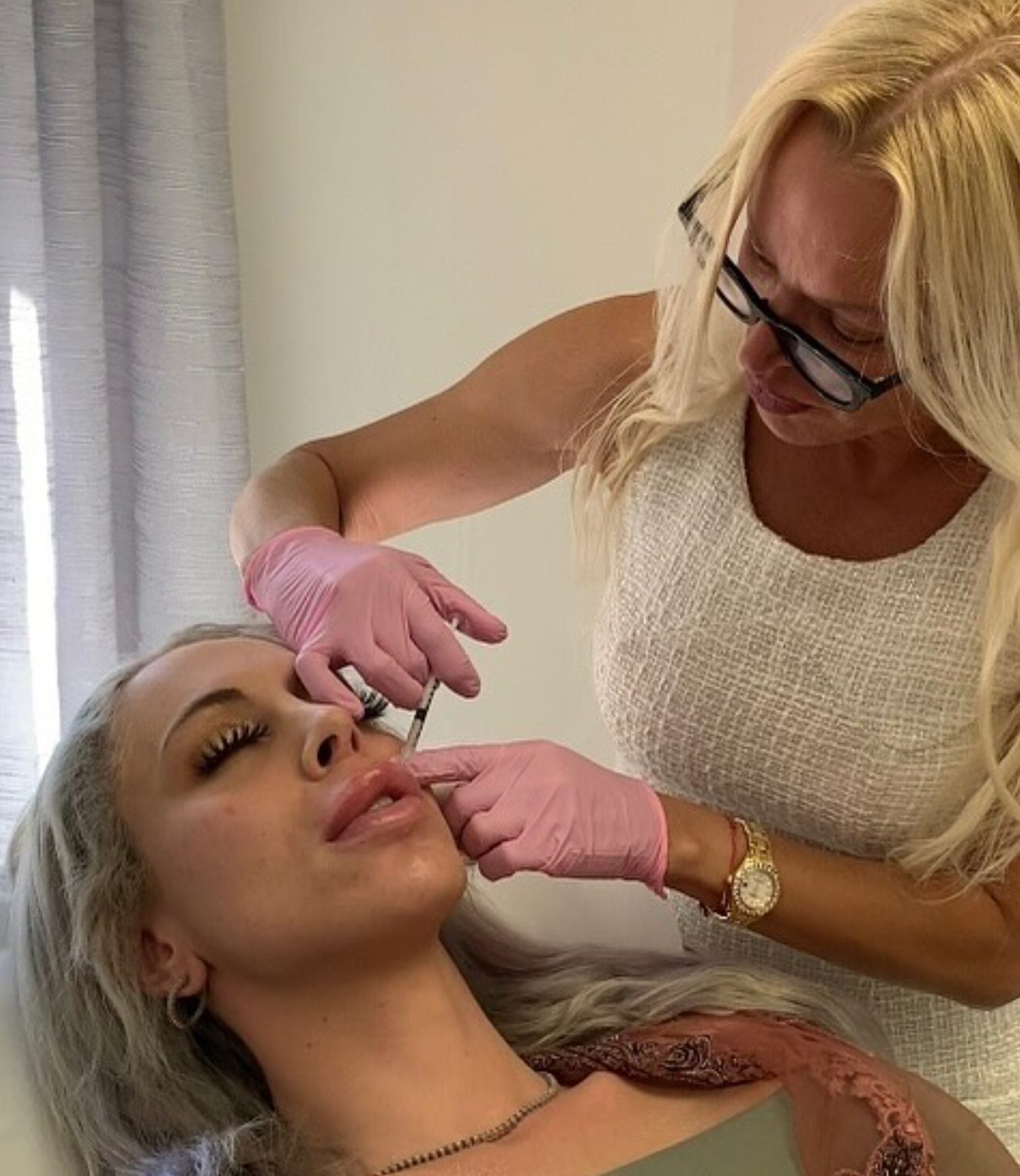 absoluteaesthetics lipfiller